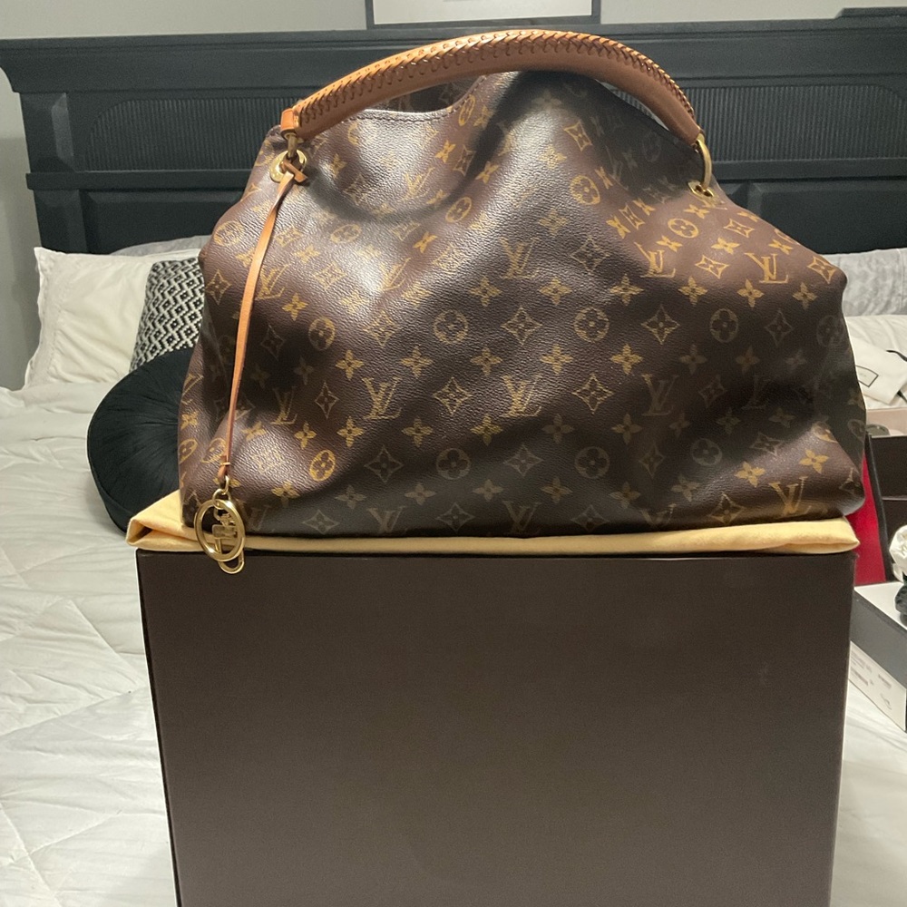 💎 AUTHENTIC 💎 RARE LOUIS VUITTON 2017 ARTSY MM FRANCE FRENCH BAG